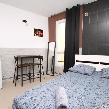 04 - Chambre Avec Lit Double Proche Paris Et Transports Wifi แซงต์-เดอนี ภายนอก รูปภาพ